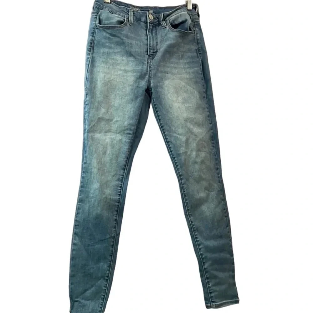 SO size 11 high rise skinny jeans